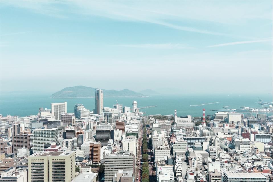 瀬戸内海と高松の町